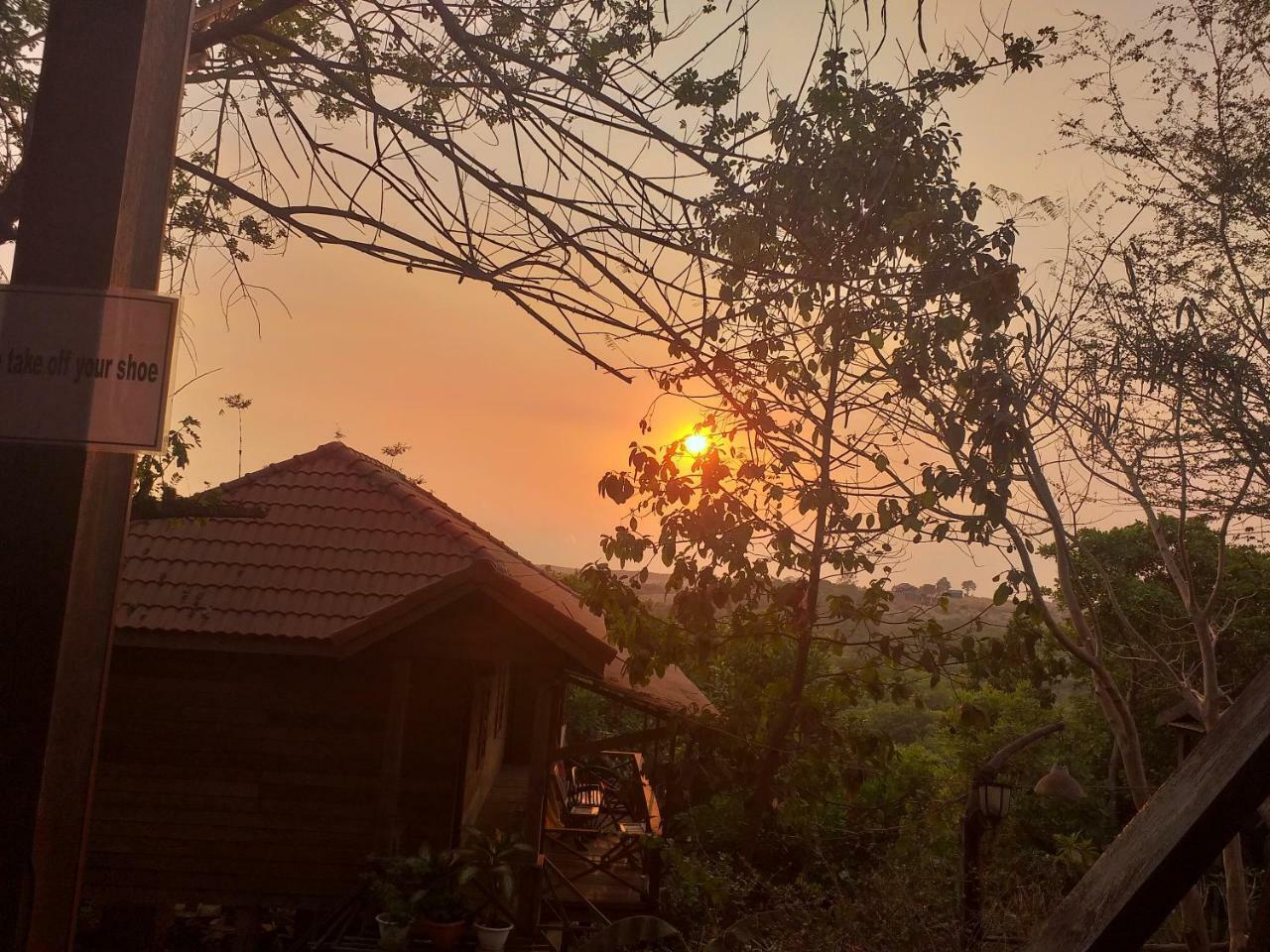 Nature House Eco-Lodge& Trekking รัตนคีรี ภายนอก รูปภาพ